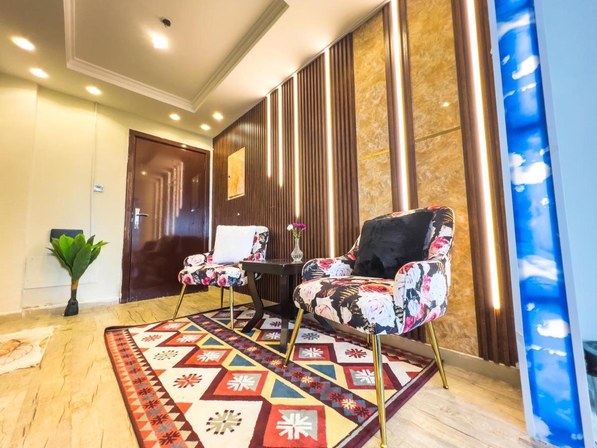 Luxury Two Bedroom شقة فخمة وكبيرة غرفتين Ajman Exterior foto